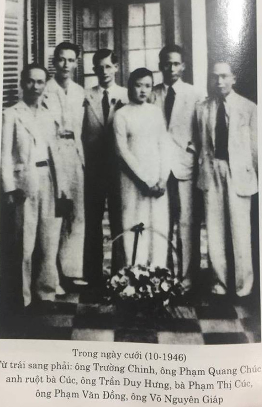 Cố Thủ tướng Phạm Văn Đồng trọn đời chăm sóc người vợ bị bệnh - Ảnh 1.