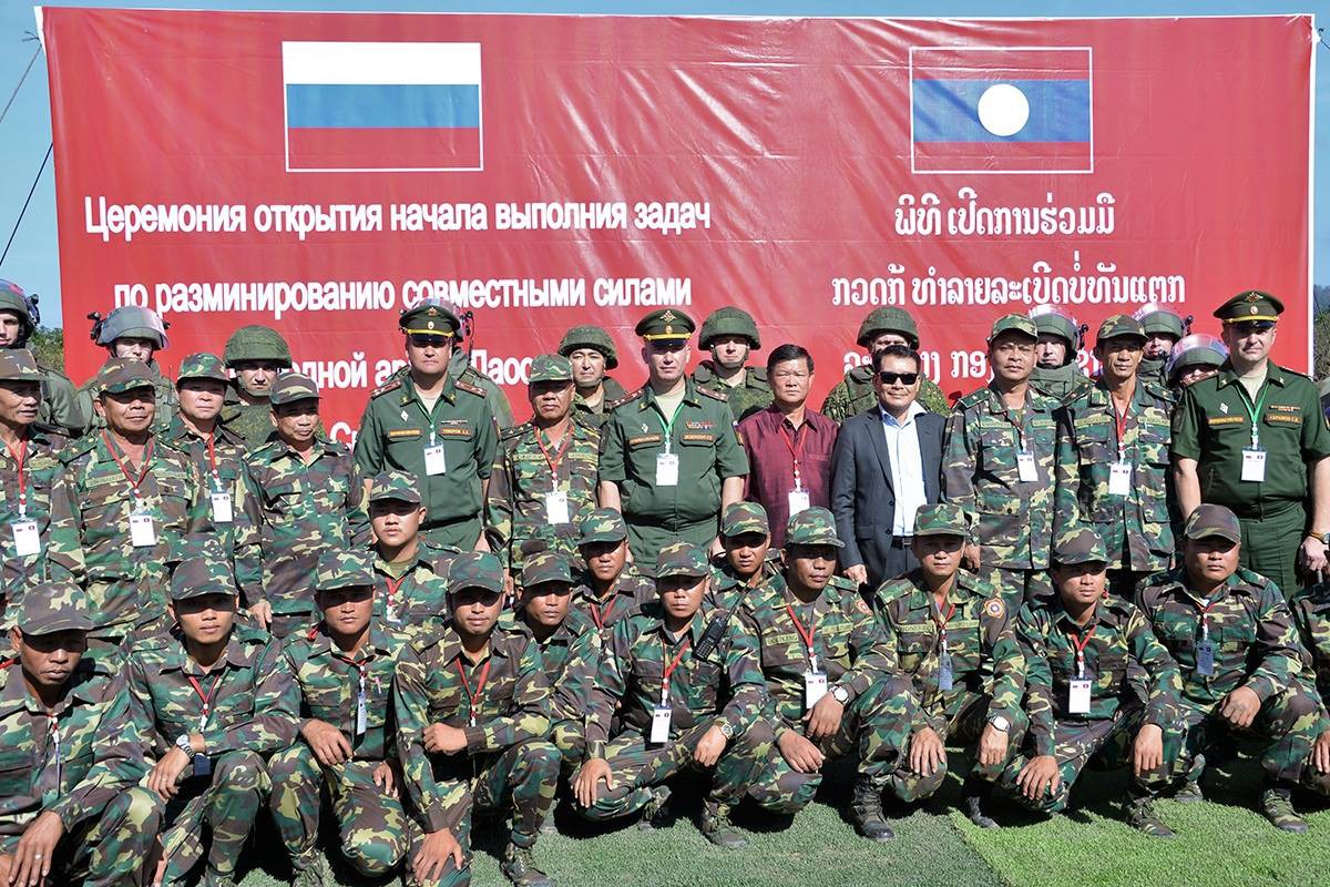 Trang bị hiện đại của lính công binh Nga đang hoạt động tại Lào - Ảnh 1. Trang bị hiện đại của lính công binh Nga đang hoạt động tại Lào - Ảnh 1.