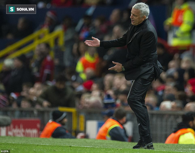 Sau khi tiêu hết 400 triệu euro, Mourinho gây sốc với bản danh sách tuyệt vọng - Ảnh 1.
