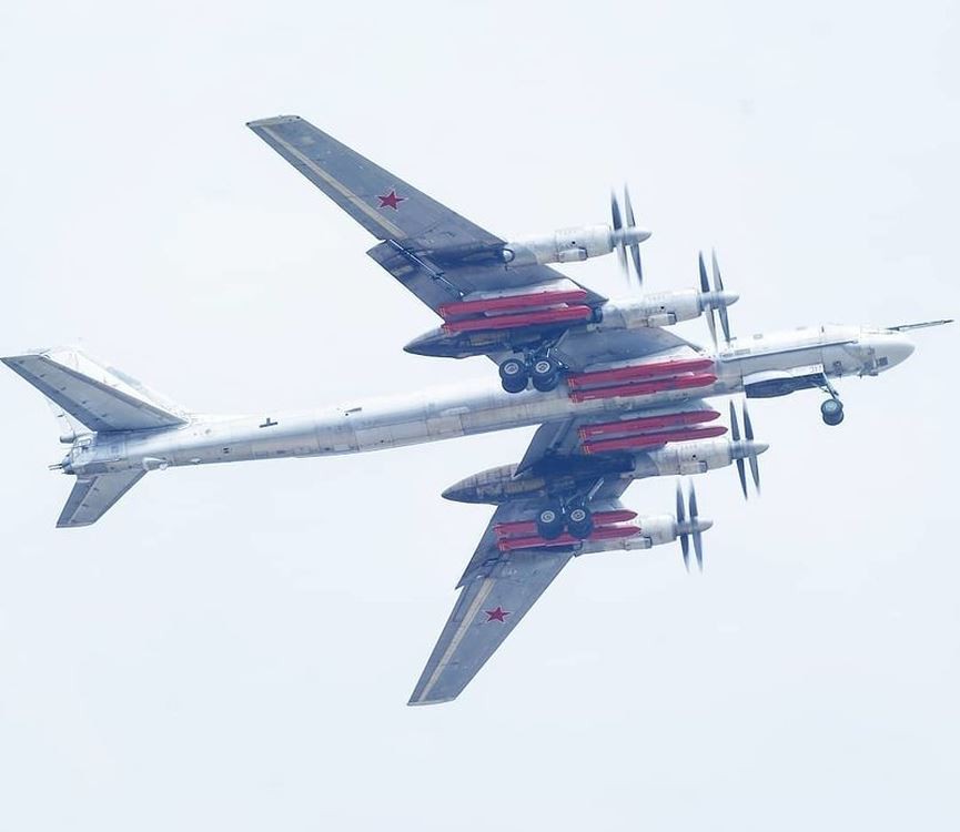 Tu-95 và sự trở lại của bóng ma Chiến tranh Lạnh - Ảnh 5. Tu-95 và sự trở lại của bóng ma Chiến tranh Lạnh - Ảnh 5.