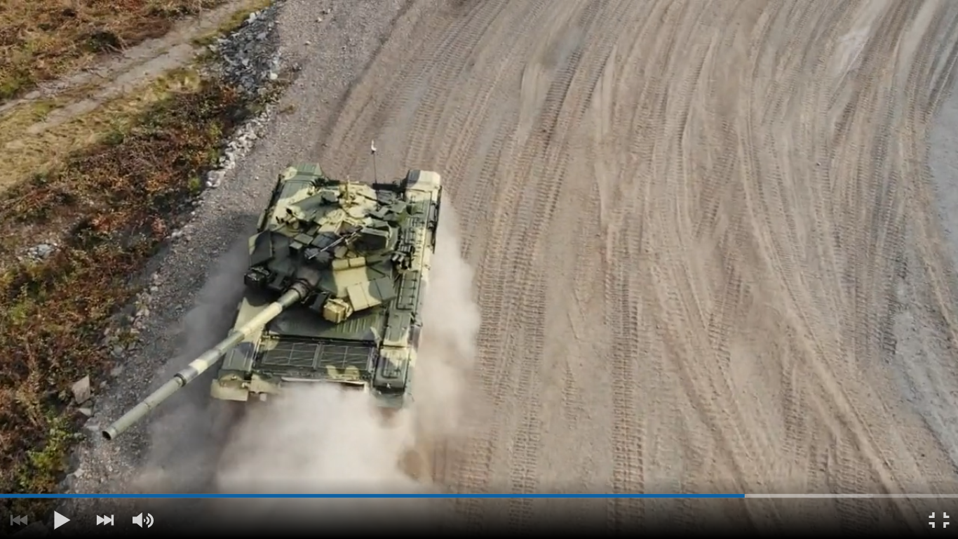 Xe tăng T-90 của Việt Nam dũng mãnh đua tốc độ, bắn đạn thật? - Ảnh 4. Xe tăng T-90 của Việt Nam dũng mãnh đua tốc độ, bắn đạn thật? - Ảnh 4.