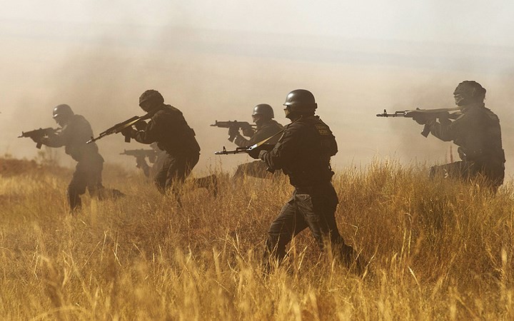 Cận cảnh quy trình huấn luyện đặc nhiệm Spetsnaz ưu tú nhất của Nga - Ảnh 15. Cận cảnh quy trình huấn luyện đặc nhiệm Spetsnaz ưu tú nhất của Nga - Ảnh 15.