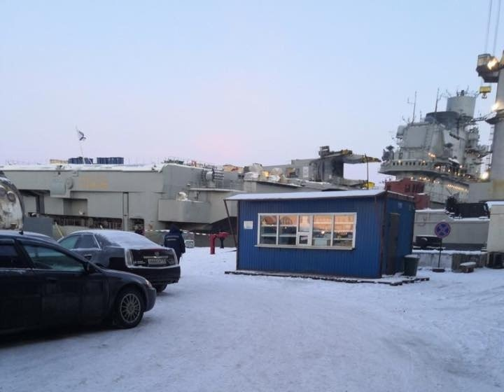 NÓNG: Video mới nhất thảm họa chìm đốc nổi chứa tàu sân bay Kuznetsov Nga - Ảnh 5. NÓNG: Video mới nhất thảm họa chìm đốc nổi chứa tàu sân bay Kuznetsov Nga - Ảnh 5.