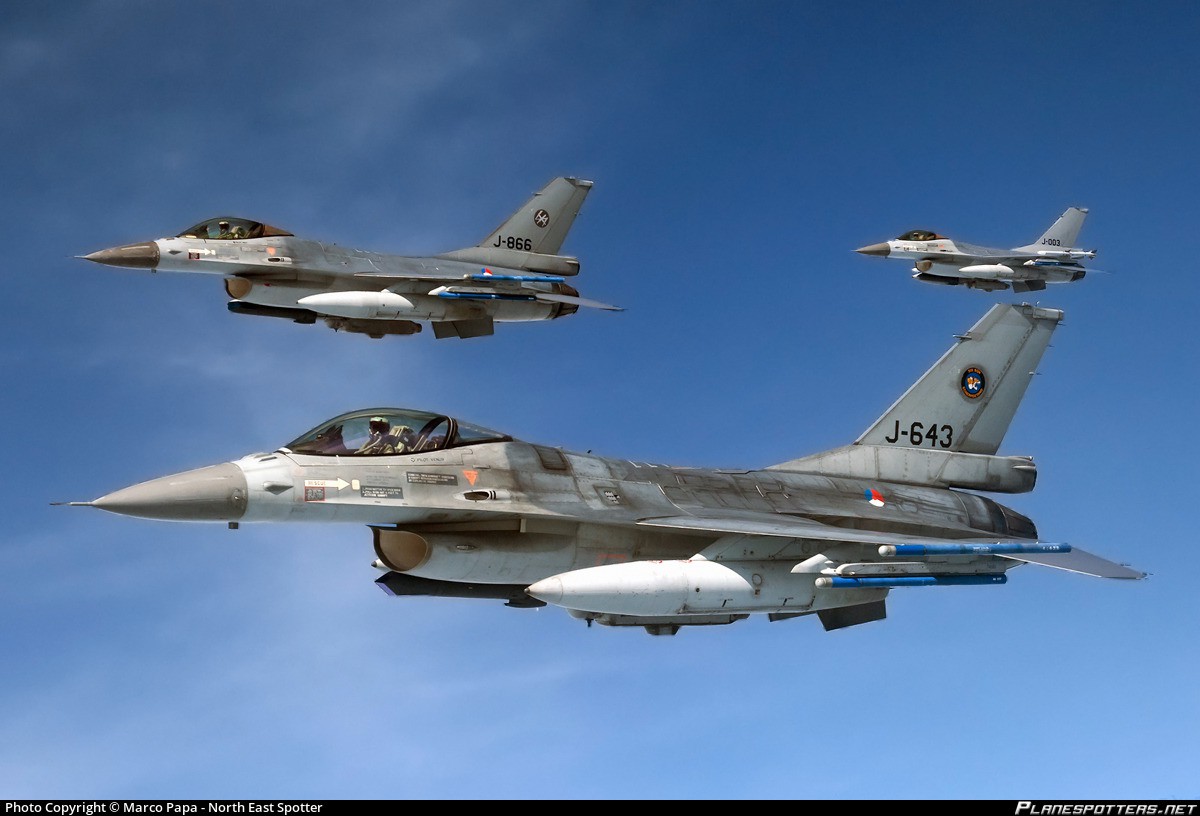 4 tiêm kích F-16 Hà Lan quây chặt, bắn hạ MiG-29: Cuộc không chiến quá chóng vánh - Ảnh 2. 4 tiêm kích F-16 Hà Lan quây chặt, bắn hạ MiG-29: Cuộc không chiến quá chóng vánh - Ảnh 2.