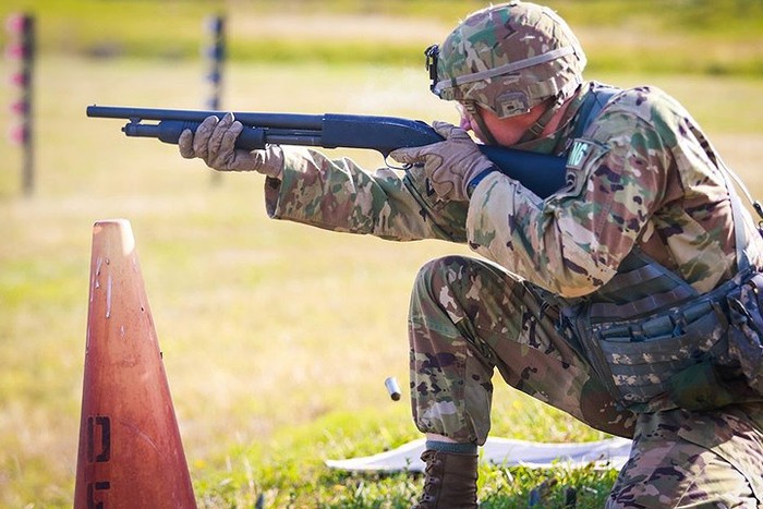 Điểm danh các loại súng ngắn, súng trường và súng máy của lục quân Mỹ - Ảnh 4. Điểm danh các loại súng ngắn, súng trường và súng máy của lục quân Mỹ - Ảnh 4.
