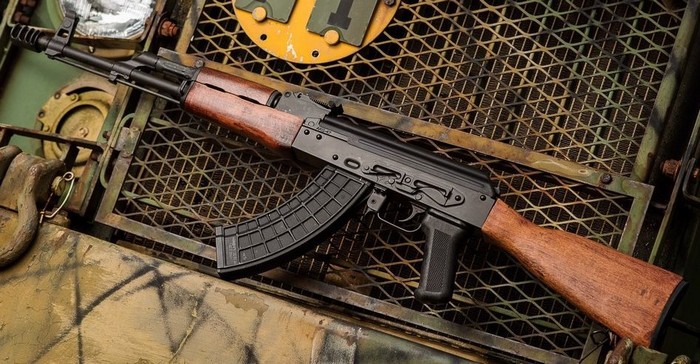 AKG-47: Súng trường tấn công Kalashnikov phiên bản Mỹ - Ảnh 2. AKG-47: Súng trường tấn công Kalashnikov phiên bản Mỹ - Ảnh 2.