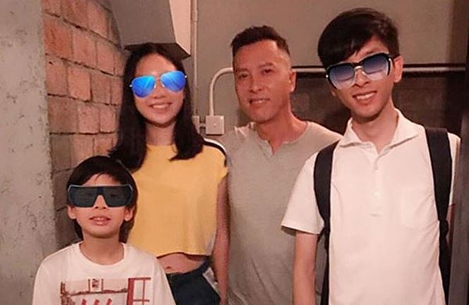 Những đứa trẻ từng bị ruồng bỏ của 3 ngôi sao võ thuật Hoa ngữ - Ảnh 9. Những đứa trẻ từng bị ruồng bỏ của 3 ngôi sao võ thuật Hoa ngữ - Ảnh 9.