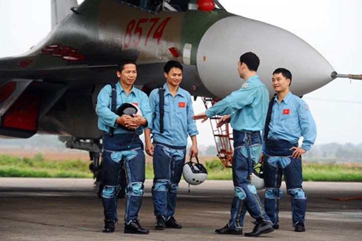 Thống kê mới nhất về những hợp đồng mua vũ khí lớn mà Việt Nam đã ký với Nga - Ảnh 4. Thống kê mới nhất về những hợp đồng mua vũ khí lớn mà Việt Nam đã ký với Nga - Ảnh 4.