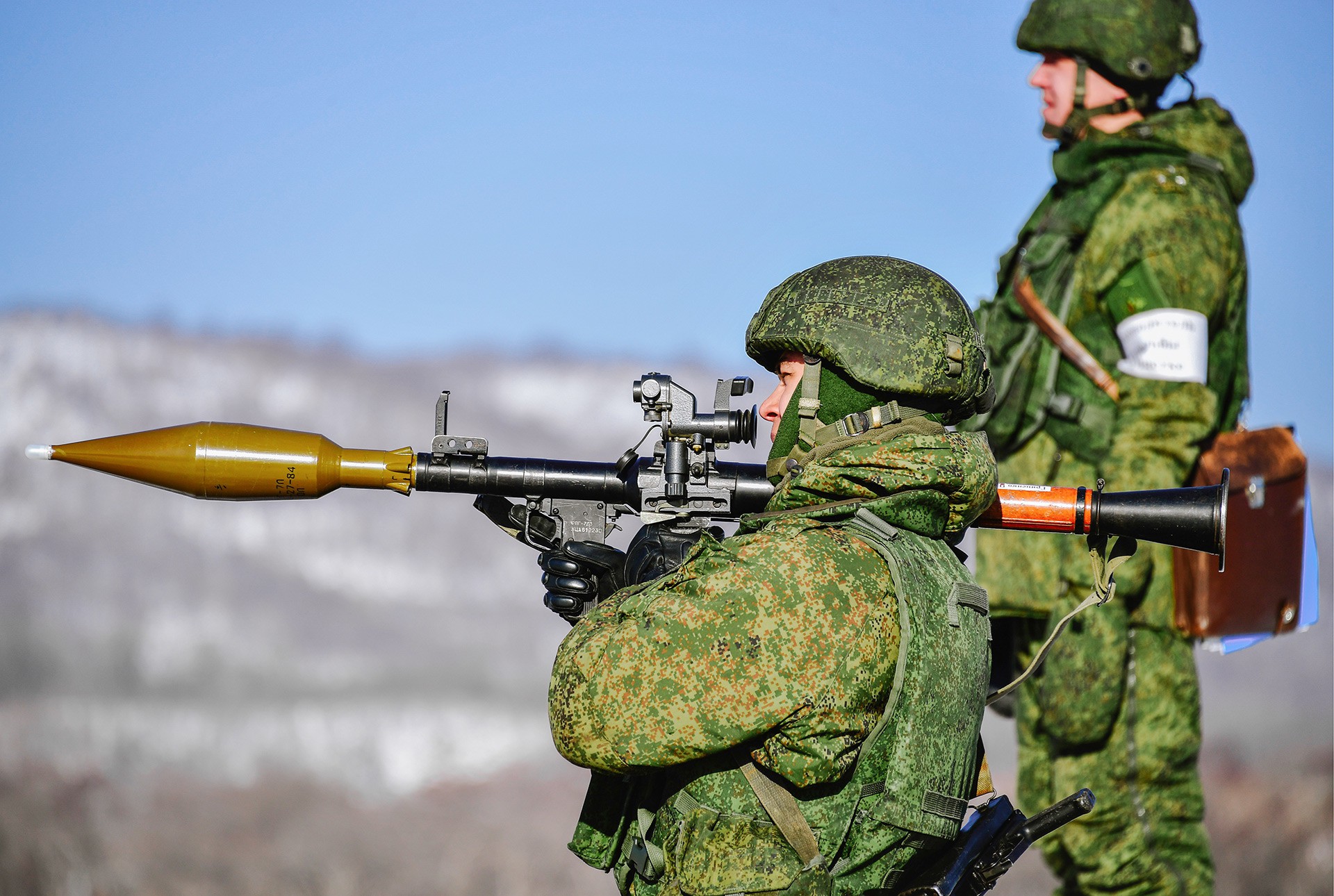 3 vũ khí Nga xuất khẩu nhiều nhất Thế kỷ 20: AK-47 đứng thứ mấy? - Ảnh 2. 3 vũ khí Nga xuất khẩu nhiều nhất Thế kỷ 20: AK-47 đứng thứ mấy? - Ảnh 2.