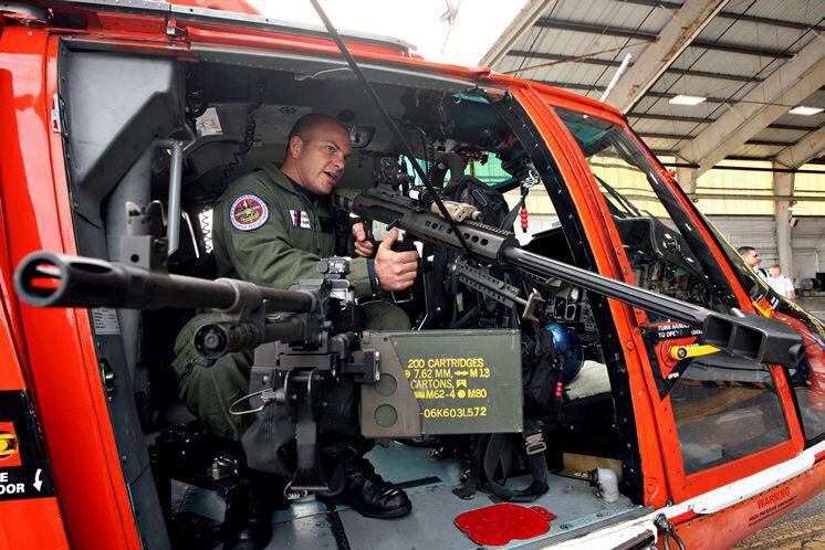 Vượt mặt cả Thủy quân lục chiến, xạ thủ bắn tỉa của Tuần duyên Mỹ đáng gờm như thế nào? - Ảnh 8. Vượt mặt cả Thủy quân lục chiến, xạ thủ bắn tỉa của Tuần duyên Mỹ đáng gờm như thế nào? - Ảnh 8.