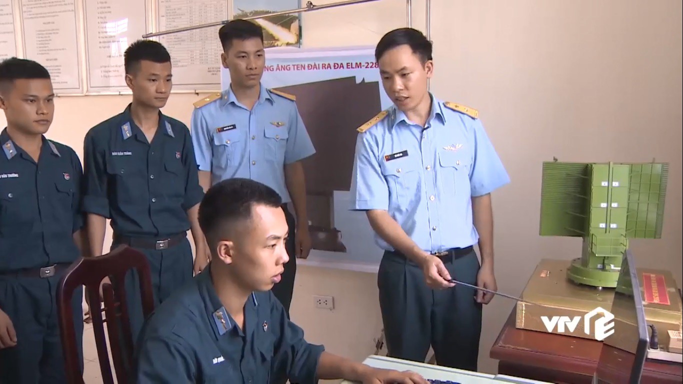 Cận cảnh khí tài hiện đại bậc nhất ĐNÁ của PK Việt Nam trong trạng thái trực chiến - Ảnh 1. Cận cảnh khí tài hiện đại bậc nhất ĐNÁ của PK Việt Nam trong trạng thái trực chiến - Ảnh 1.