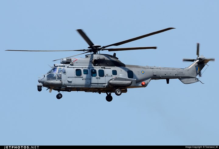 Ảnh: Sức mạnh của trực thăng vận tải chiến thuật tầm xa EC-725 Caracal - Ảnh 7. Ảnh: Sức mạnh của trực thăng vận tải chiến thuật tầm xa EC-725 Caracal - Ảnh 7.