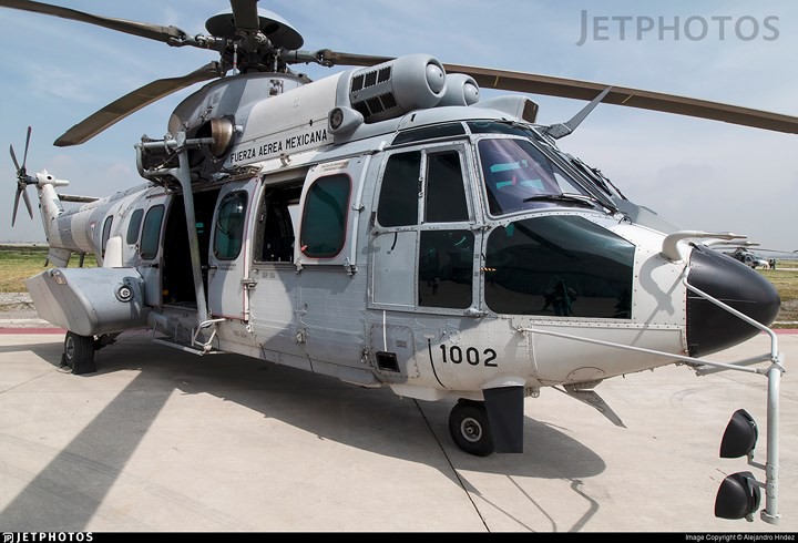 Ảnh: Sức mạnh của trực thăng vận tải chiến thuật tầm xa EC-725 Caracal - Ảnh 9. Ảnh: Sức mạnh của trực thăng vận tải chiến thuật tầm xa EC-725 Caracal - Ảnh 9.