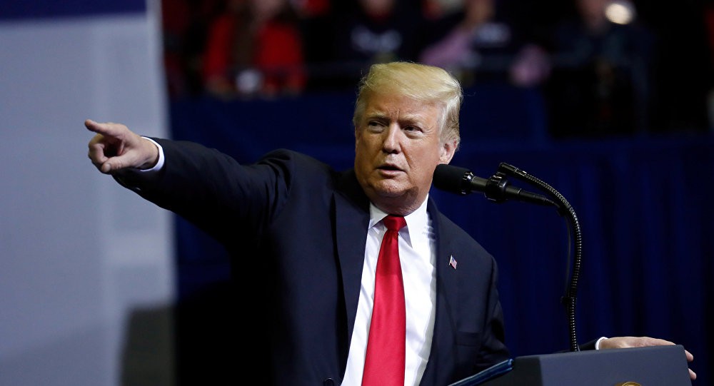 TT Trump: KQ Saudi không biết dùng bom Mỹ - 1 xe chở học sinh Yemen nổ tung, thật đáng sợ! - Ảnh 1. TT Trump: KQ Saudi không biết dùng bom Mỹ - 1 xe chở học sinh Yemen nổ tung, thật đáng sợ! - Ảnh 1.