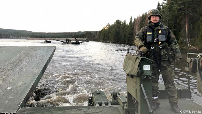 Chiến thuật của Nga khiến NATO phải học lại kỹ năng chiến đấu từ thời Chiến tranh Lạnh - Ảnh 3. Chiến thuật của Nga khiến NATO phải học lại kỹ năng chiến đấu từ thời Chiến tranh Lạnh - Ảnh 3.