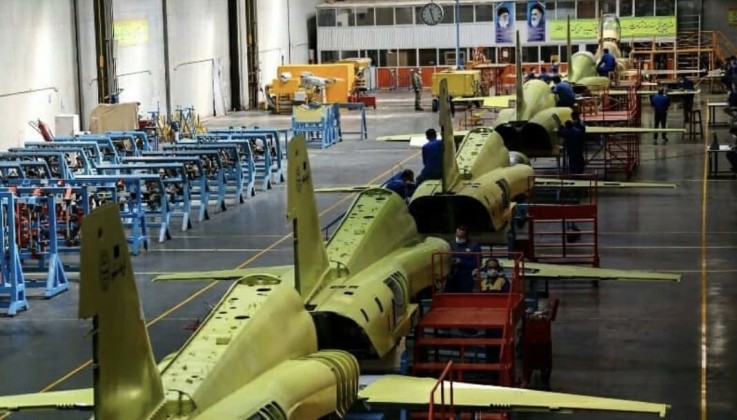 Iran sản xuất hàng loạt tiêm kích mới tự chế tạo: Sẵn sàng nghênh chiến Mỹ? - Ảnh 1. Iran sản xuất hàng loạt tiêm kích mới tự chế tạo: Sẵn sàng nghênh chiến Mỹ? - Ảnh 1.