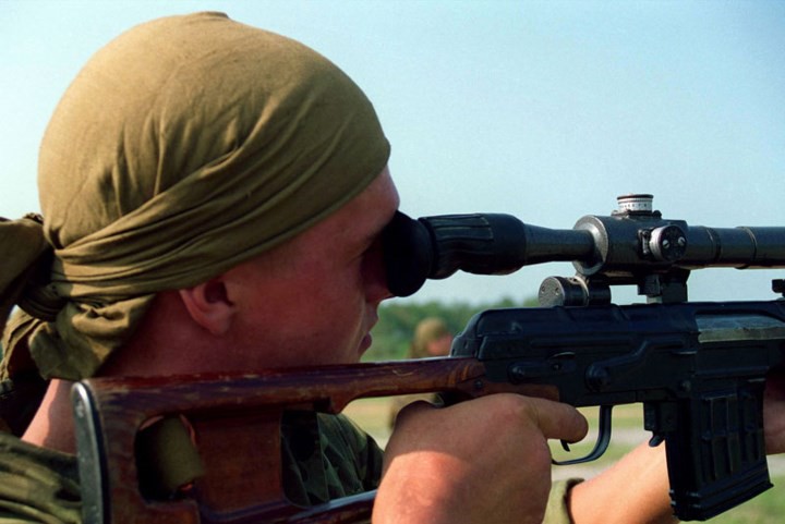 Sức mạnh súng trường bắn tỉa huyền thoại Dragunov SVD của Nga - Ảnh 7. Sức mạnh súng trường bắn tỉa huyền thoại Dragunov SVD của Nga - Ảnh 7.