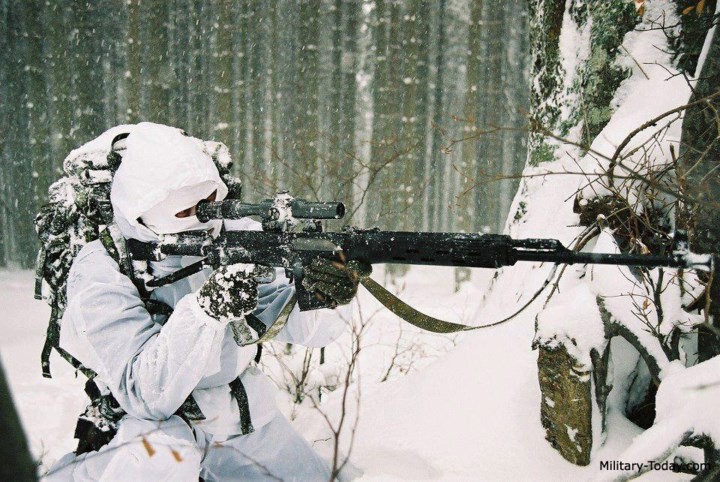 Sức mạnh súng trường bắn tỉa huyền thoại Dragunov SVD của Nga - Ảnh 10. Sức mạnh súng trường bắn tỉa huyền thoại Dragunov SVD của Nga - Ảnh 10.