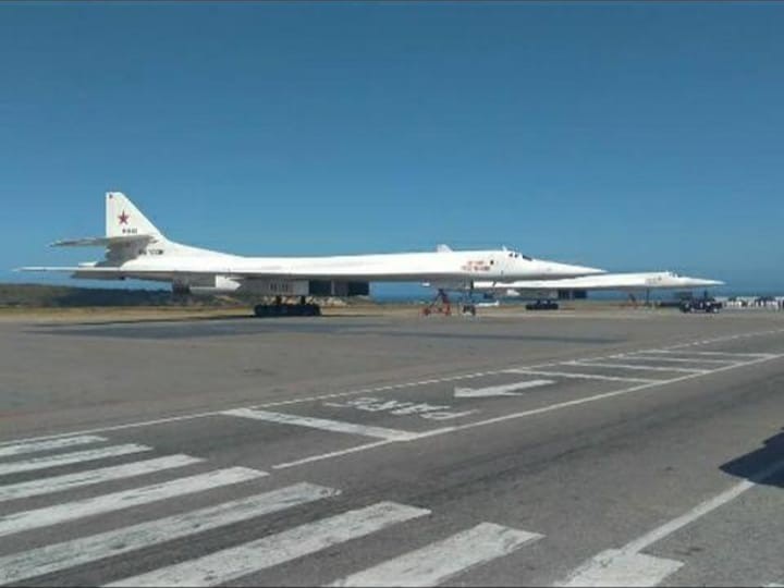 Triển khai Tu-160 tới Venezuela: Lời cảnh báo đanh thép của Nga khi Mỹ định rút khỏi INF? - Ảnh 1. Triển khai Tu-160 tới Venezuela: Lời cảnh báo đanh thép của Nga khi Mỹ định rút khỏi INF? - Ảnh 1.