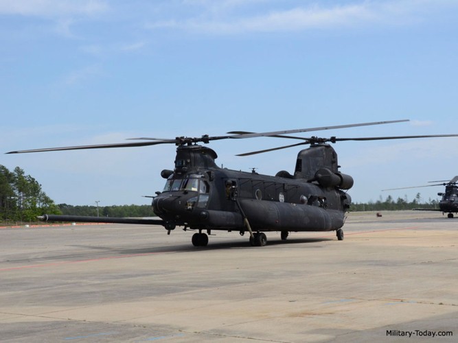 Sức mạnh siêu trực thăng vận tải Boeing MH-47 của Mỹ - Ảnh 1. Sức mạnh siêu trực thăng vận tải Boeing MH-47 của Mỹ - Ảnh 1.