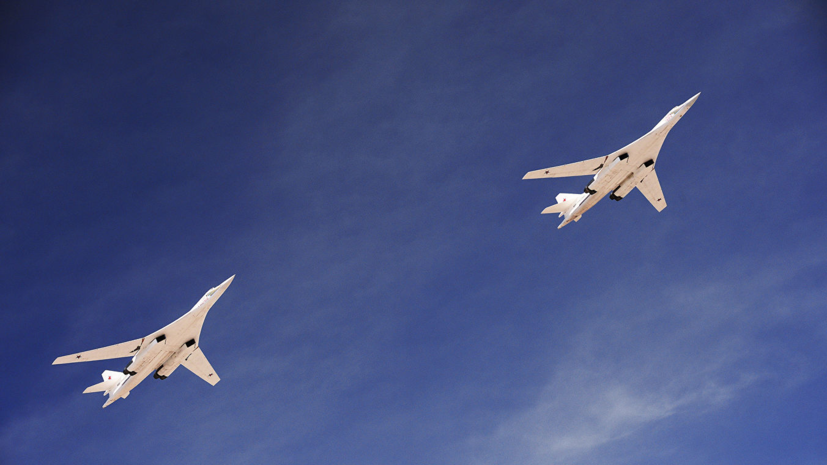 Tu-160 Nga xuất kích: Nuôi quân 3 năm dùng 1 giờ - Mỹ giật mình thon thót - Ảnh 2. Tu-160 Nga xuất kích: Nuôi quân 3 năm dùng 1 giờ - Mỹ giật mình thon thót - Ảnh 2.