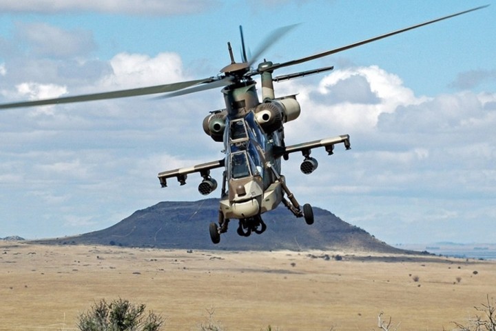 Trực thăng tấn công AH-2 Rooivalk với uy lực không thể xem nhẹ - Ảnh 4. Trực thăng tấn công AH-2 Rooivalk với uy lực không thể xem nhẹ - Ảnh 4.