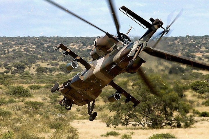 Trực thăng tấn công AH-2 Rooivalk với uy lực không thể xem nhẹ - Ảnh 5. Trực thăng tấn công AH-2 Rooivalk với uy lực không thể xem nhẹ - Ảnh 5.