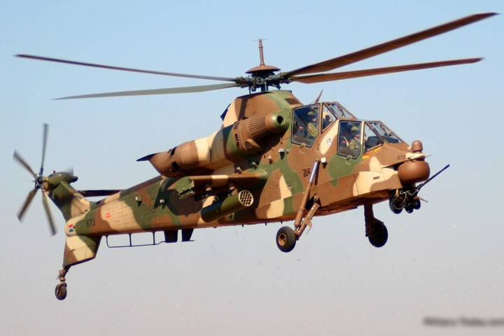 Trực thăng tấn công AH-2 Rooivalk với uy lực không thể xem nhẹ - Ảnh 7. Trực thăng tấn công AH-2 Rooivalk với uy lực không thể xem nhẹ - Ảnh 7.