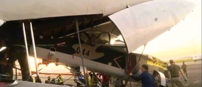 Tiêm kích Yak-130 đầu tiên đã về thay thế cho MiG-21: Chúc mừng láng giềng Việt Nam! - Ảnh 1. Tiêm kích Yak-130 đầu tiên đã về thay thế cho MiG-21: Chúc mừng láng giềng Việt Nam! - Ảnh 1.