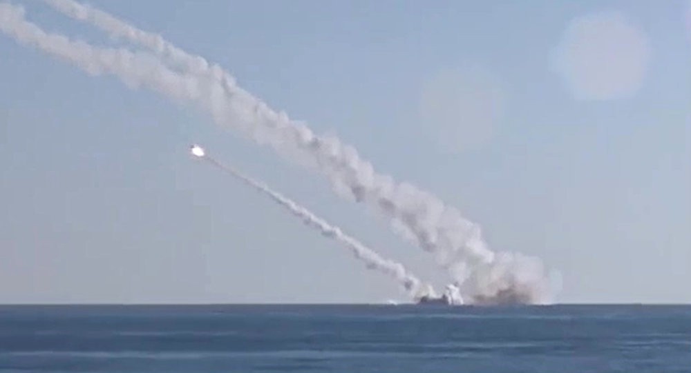 Hạm đội Biển Đen bắt đầu trò chơi lớn: Mỹ bàng hoàng về sự biến mất của tàu ngầm Nga - Ảnh 2. Hạm đội Biển Đen bắt đầu trò chơi lớn: Mỹ bàng hoàng về sự biến mất của tàu ngầm Nga - Ảnh 2.