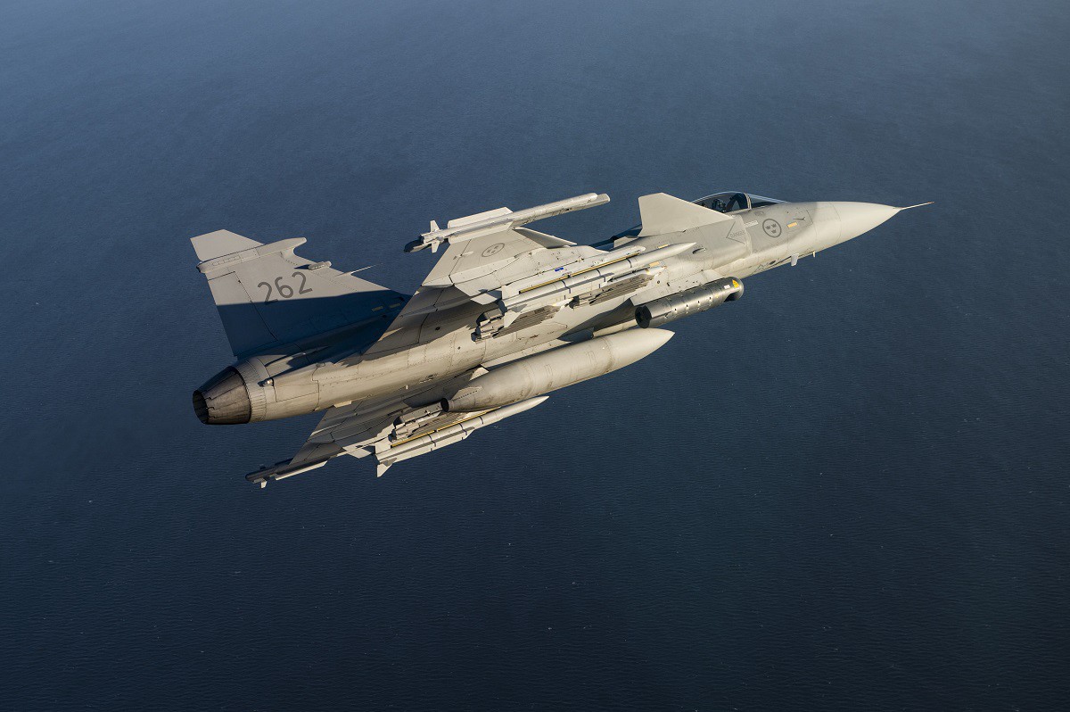 Tiêm kích Su-35 Nga gặp nguy hiểm trên khu vực Baltic: Châu Âu có sát thủ mới - Ảnh 2. Tiêm kích Su-35 Nga gặp nguy hiểm trên khu vực Baltic: Châu Âu có sát thủ mới - Ảnh 2.