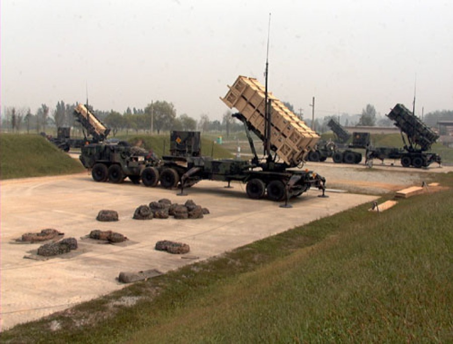 Nga hất cẳng Mỹ, mồi chài khách hàng mua tên lửa S-400 như thế nào? - Ảnh 1. Nga hất cẳng Mỹ, mồi chài khách hàng mua tên lửa S-400 như thế nào? - Ảnh 1.