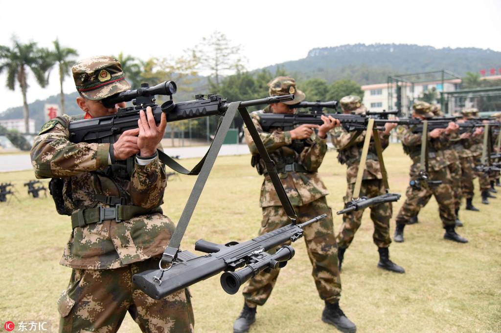 Bài tập kỳ lạ của lính bắn tỉa Trung Quốc - Ảnh 1. Bài tập kỳ lạ của lính bắn tỉa Trung Quốc - Ảnh 1.