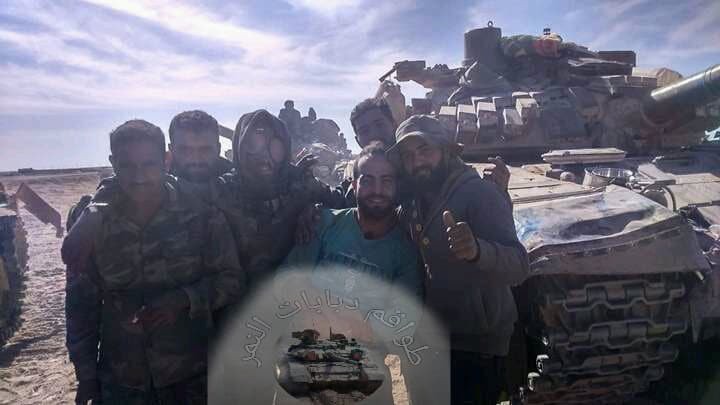 Đặc nhiệm Tiger rầm rầm kéo về đông Damascus: Lần đầu tiên xe tăng T-90 ồ ạt xung trận - Ảnh 2. Đặc nhiệm Tiger rầm rầm kéo về đông Damascus: Lần đầu tiên xe tăng T-90 ồ ạt xung trận - Ảnh 2.