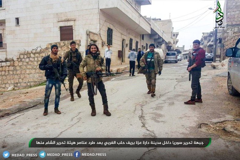 Cuộc chiến một mất một còn ở Idlib, Syria: Khủng bố tự tàn sát nhau đẫm máu - Ảnh 7. Cuộc chiến một mất một còn ở Idlib, Syria: Khủng bố tự tàn sát nhau đẫm máu - Ảnh 7.