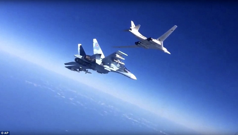 Nga – Mỹ đối đầu ở Syria: Cực đỉnh sẽ là các cuộc trả đũa hạt nhân ồ ạt? - Ảnh 1. Nga – Mỹ đối đầu ở Syria: Cực đỉnh sẽ là các cuộc trả đũa hạt nhân ồ ạt? - Ảnh 1.