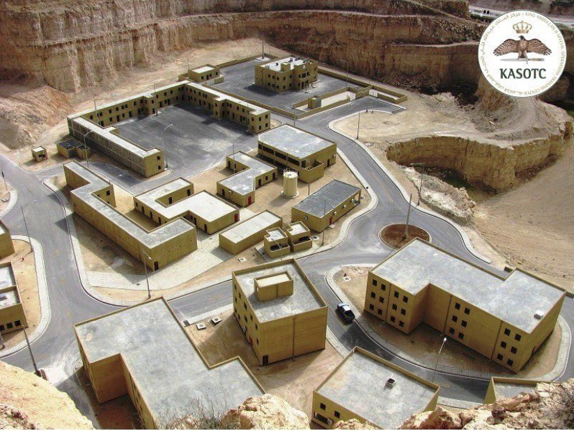 Đột kích lò đào tạo đặc nhiệm tinh nhuệ cho cả thế giới - Ảnh 3. Đột kích lò đào tạo đặc nhiệm tinh nhuệ cho cả thế giới - Ảnh 3.