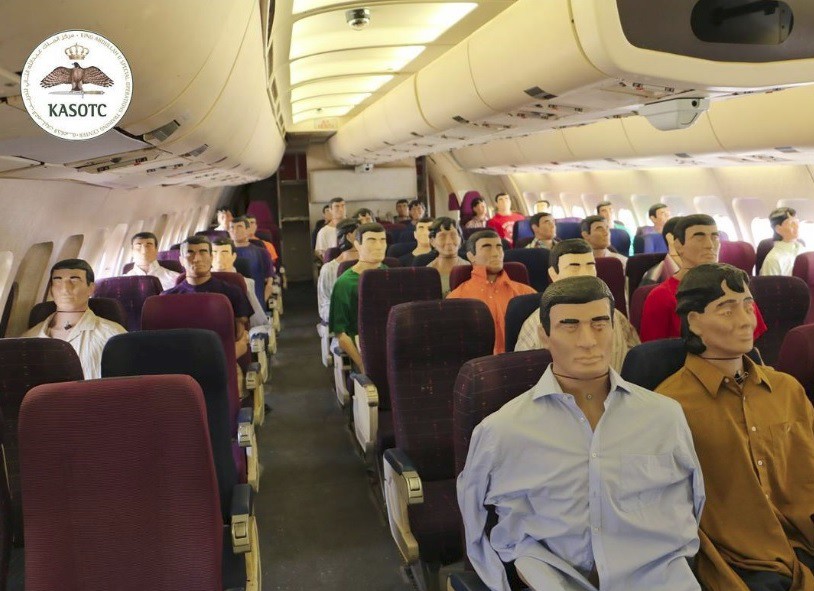 Đột kích lò đào tạo đặc nhiệm tinh nhuệ cho cả thế giới - Ảnh 6. Đột kích lò đào tạo đặc nhiệm tinh nhuệ cho cả thế giới - Ảnh 6.