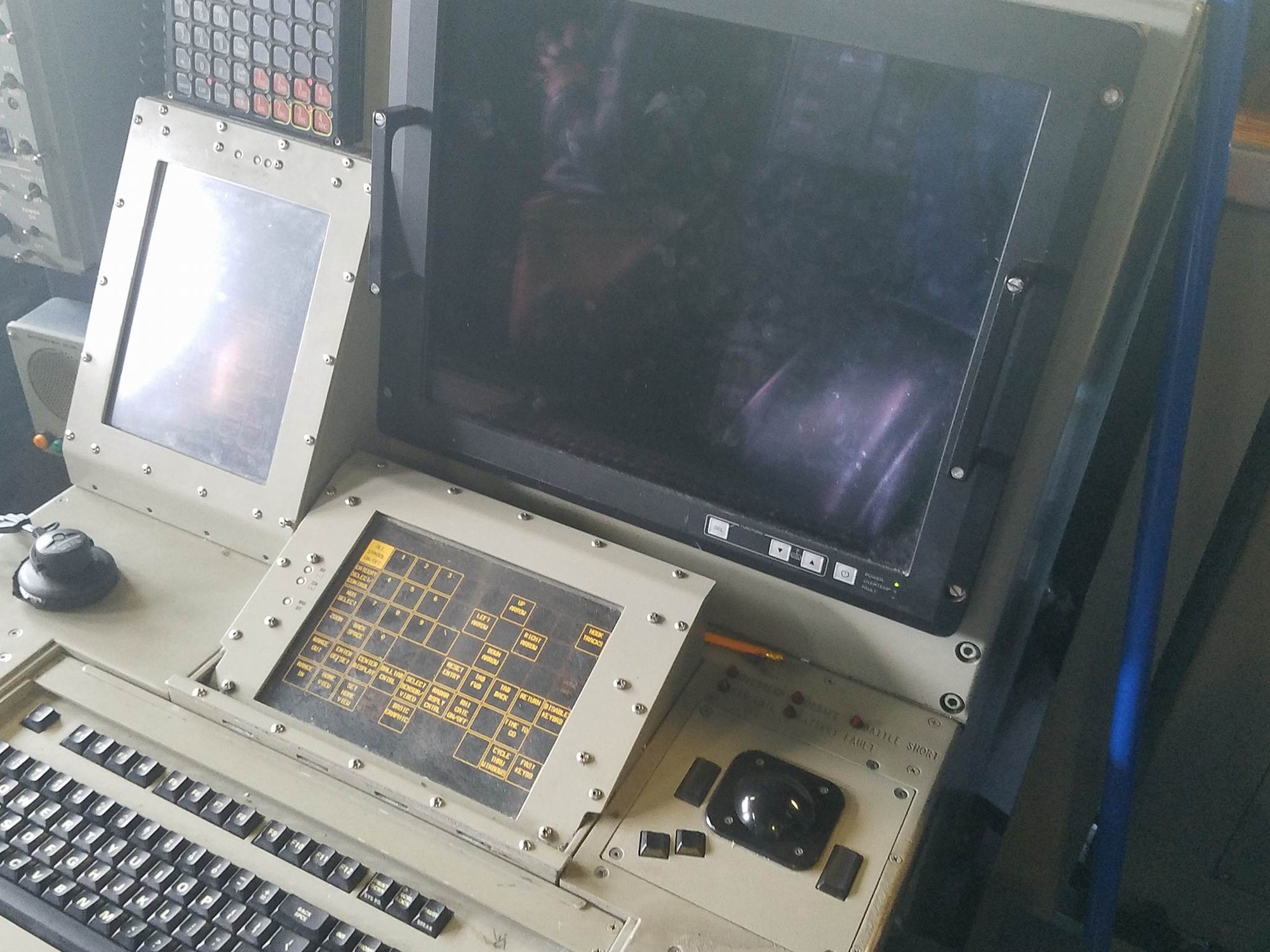 Mục kích dàn vũ khí biểu tượng cho sức mạnh Mỹ trên tàu khu trục USS Wayne E. Meyer - Ảnh 8. Mục kích dàn vũ khí biểu tượng cho sức mạnh Mỹ trên tàu khu trục USS Wayne E. Meyer - Ảnh 8.