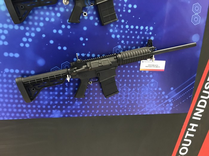 Vũ khí nhái của Trung Quốc tràn ngập triển lãm vũ khí quốc tế IWA 2018 - Ảnh 9. Vũ khí nhái của Trung Quốc tràn ngập triển lãm vũ khí quốc tế IWA 2018 - Ảnh 9.