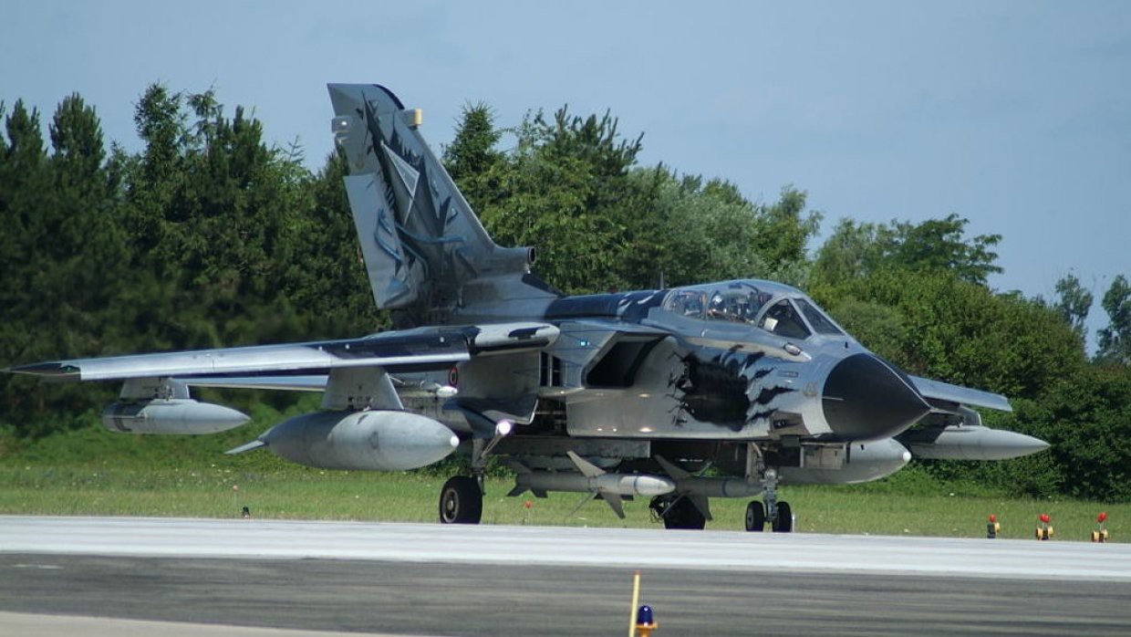 Nga lý giải tại sao tên lửa triệu đô của Anh dễ bị Syria bắn hạ - Ảnh 1. Nga lý giải tại sao tên lửa triệu đô của Anh dễ bị Syria bắn hạ - Ảnh 1.