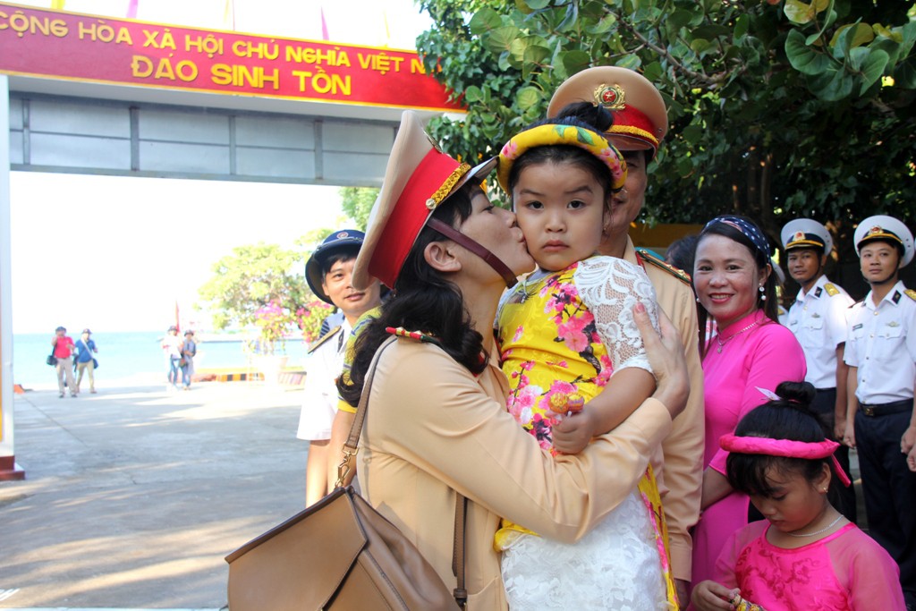 Cảnh sát giao thông ở Trường Sa và nhà giàn DK1 - Ảnh 6. Cảnh sát giao thông ở Trường Sa và nhà giàn DK1 - Ảnh 6.
