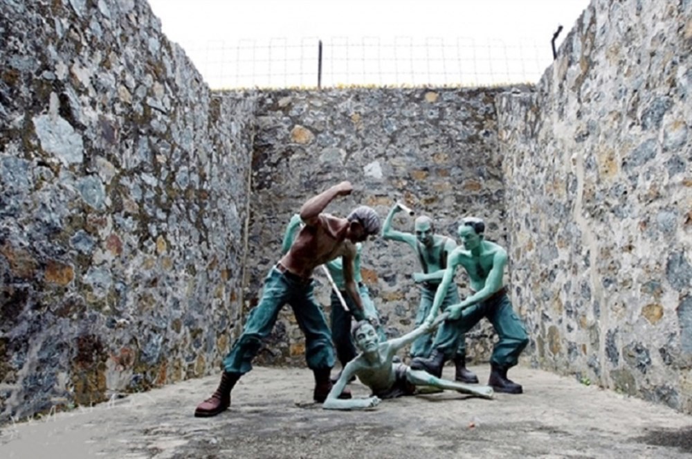 Giải phóng Địa ngục trần gian Côn Đảo không tốn một viên đạn: Chiến công ngoạn mục! - Ảnh 4. Giải phóng Địa ngục trần gian Côn Đảo không tốn một viên đạn: Chiến công ngoạn mục! - Ảnh 4.