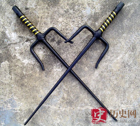 4 vũ khí dị nhất TQ: Cái cuối cùng là khắc tinh của samurai Nhật Bản - Ảnh 4.