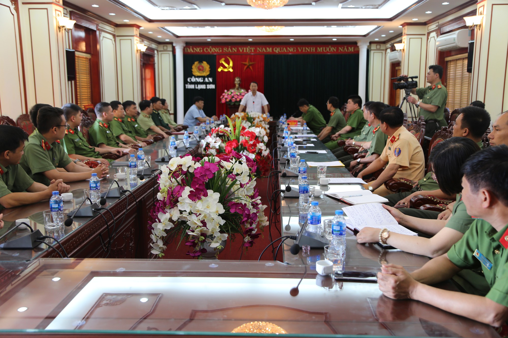 500 ngày truy lùng đại gia ma túy Triệu Ký Voòng do Giám đốc Công an Lạng Sơn chỉ đạo - ảnh 2 500 ngày truy lùng đại gia ma túy Triệu Ký Voòng do Giám đốc Công an Lạng Sơn chỉ đạo - Ảnh 3.