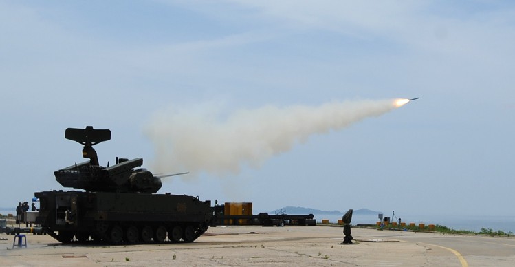 Hàn Quốc có thể vượt mặt Nga trên thị trường vũ khí sau thất bại của Pantsir-S1 ở Syria? - Ảnh 2. Hàn Quốc có thể vượt mặt Nga trên thị trường vũ khí sau thất bại của Pantsir-S1 ở Syria? - Ảnh 2.