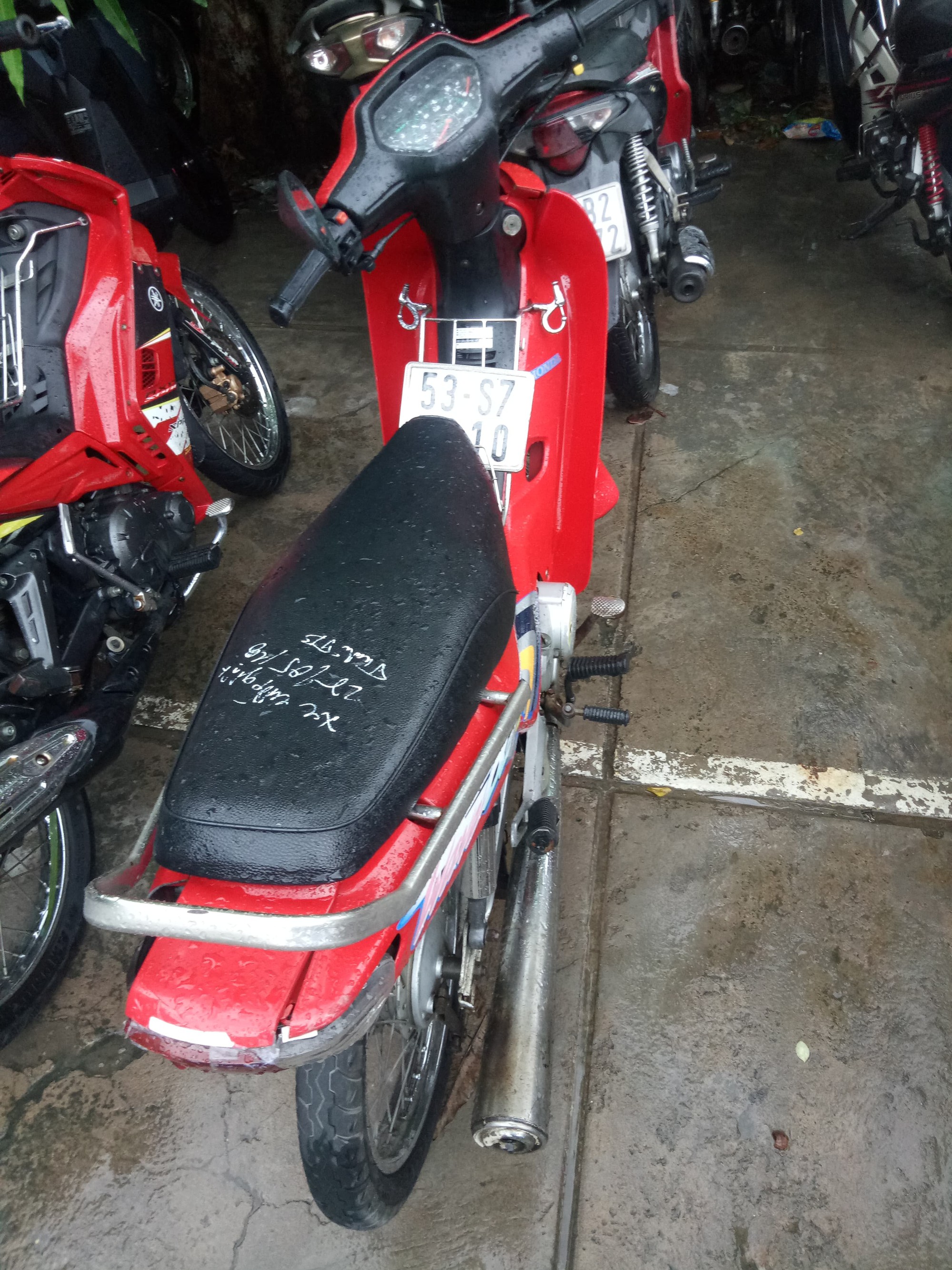 Bắt nóng 2 tên nghiện dùng hung khí chống trả công an - Ảnh 1. Bắt nóng 2 tên nghiện dùng hung khí chống trả công an - Ảnh 1.