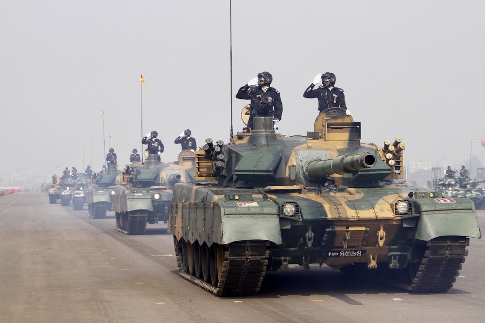 Top 10 quốc gia mua vũ khí của Nga nhiều nhất 2017: Việt Nam xếp thứ mấy? - Ảnh 1. Top 10 quốc gia mua vũ khí của Nga nhiều nhất 2017: Việt Nam xếp thứ mấy? - Ảnh 1.