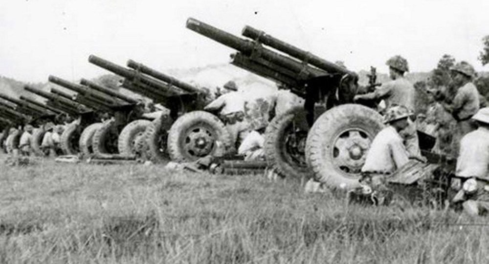 Chiếc áo dạ rách nát và câu chuyện Cục phó Cục Bảo vệ cùng bộ đội kéo pháo - Ảnh 3. Chiếc áo dạ rách nát và câu chuyện Cục phó Cục Bảo vệ cùng bộ đội kéo pháo - Ảnh 3.