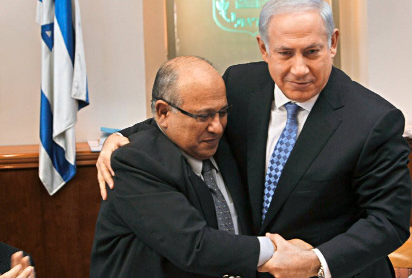 Tình báo Israel và những vụ ám sát trong bóng tối: Quyết chặn đứng vũ khí hạt nhân Iran - Ảnh 1. Tình báo Israel và những vụ ám sát trong bóng tối: Quyết chặn đứng vũ khí hạt nhân Iran - Ảnh 1.